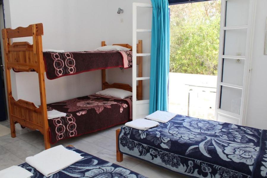 Purple Pig Stars Camping & Bungalows Mylopotas Pokoj fotografie